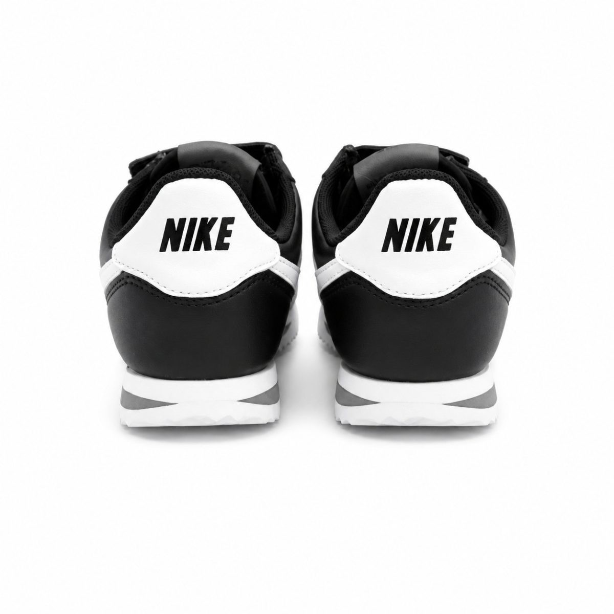 Zapatilla Urbana Clásica Negro - Blanco Con Doble Velcro - Imagen 4
