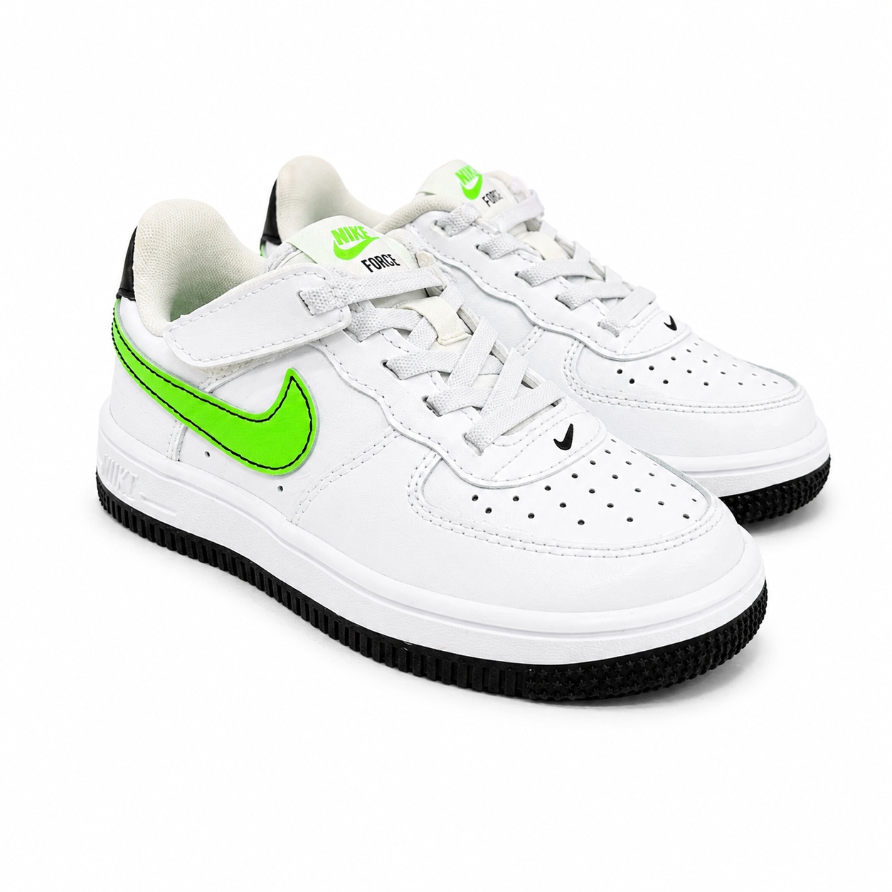 Zapatilla Nike Force 1 Low Easyon Zapatilla Urbana Blanca Con Detalles Verde Neón y Negro - Imagen 1