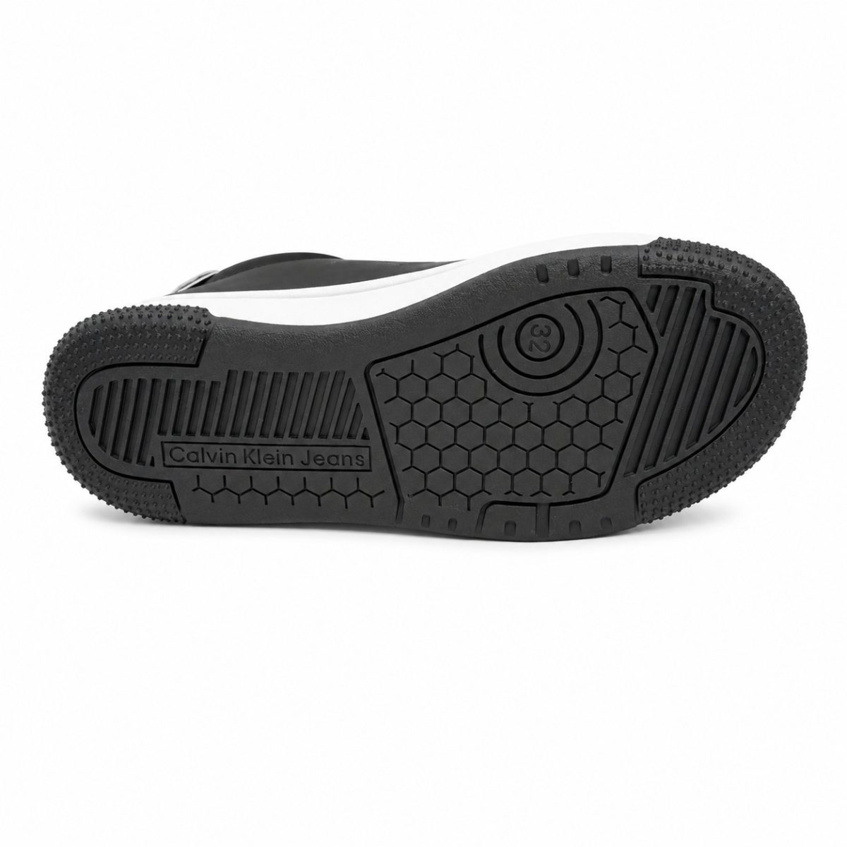 Zapatilla Casual Básica Negra De Suela Blanca - Imagen 6