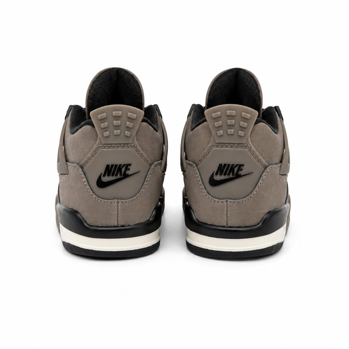 Zapatilla Deportiva Café Piedra Con Detalles En Negro y Blanco - Imagen 4