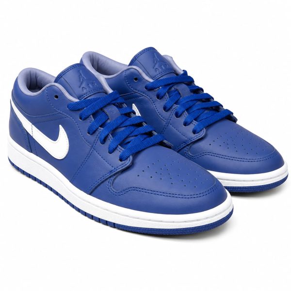 Zapatilla Retro Clásica Azul Con Suela Blanca
