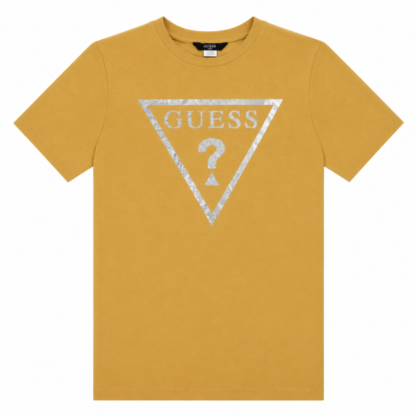 Polera Tono Mostaza Con Logo En Triangulo Metalizado