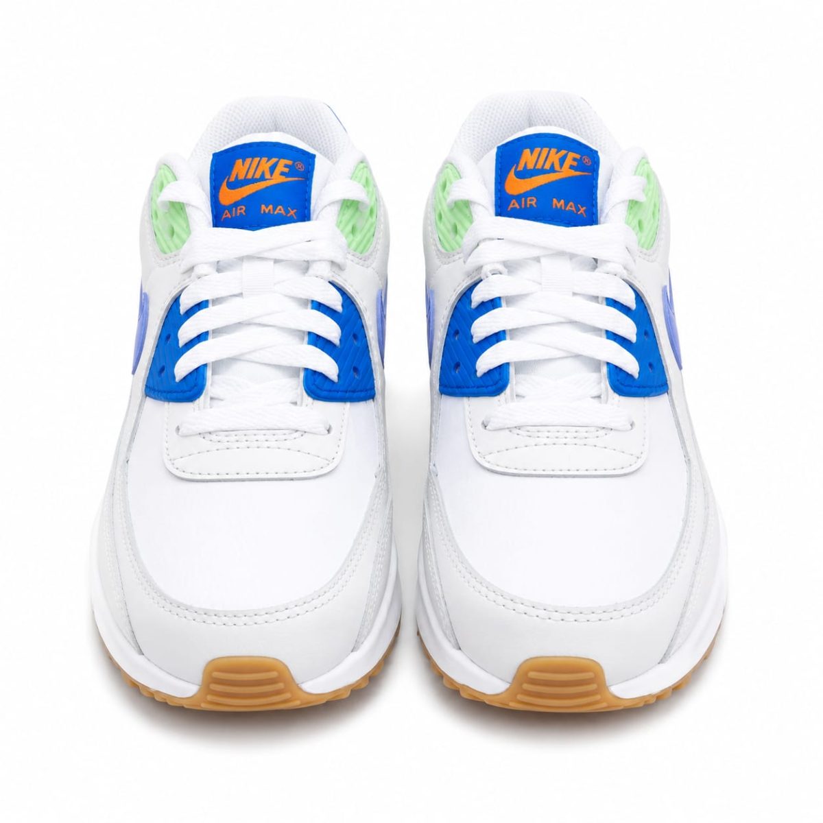 Zapatilla Deportiva Blanca-Crema Con Detalles Multicolor Y Aire En La Suela - Imagen 2